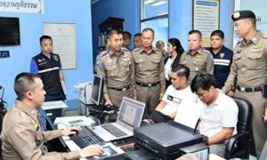 Hai người Việt bị bắt vì móc túi du khách ở Thái Lan