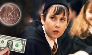 Cậu bé khờ khạo chọn 5 cent thay vì 1 đô la, cả trường chế nhạo, còn cậu… trở...