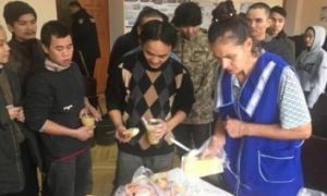 Người Việt vượt biên mất chủ, cả đoàn 28 người đi xin ăn ở Ukraina