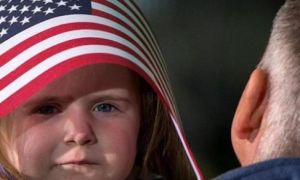 Tổng thống Trump quyết tâm đặt dấu chấm hết cho ngành “du lịch sinh con” tại Mỹ