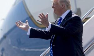 Tại sao nhiều doanh nghiệp Trung Quốc âm thầm ủng hộ Trump