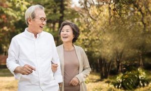 Tuổi trung niên có 3 điều cần tránh, 3 loại bạn không nên kết giao, 3 việc...