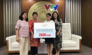 Kiều bào phía Bắc nước Đức ủng hộ 2.600 Euro cho các em nhỏ mắc bệnh tim bẩm...