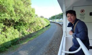 Chàng trai Việt đi New Zealand suýt phải về nước vì mang khô gà