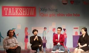 Luận bàn về văn hóa xếp hàng của người Việt