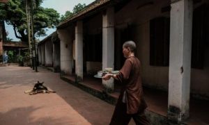 Nạn nhân của mê tín, xin đừng bức xúc mà miệt thị họ