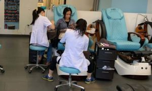 Người Việt làm nail trời Tây: ‘Ma lực’ khủng khiếp, dính vào thì khó rút chân ra