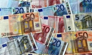 Kinh tế khu vực Eurozone tiếp tục đón nhận các tin tức xấu