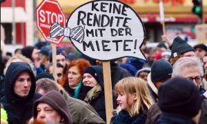 Hàng ngàn người dân Berlin xuống đường phản đối giá thuê nhà tăng cao