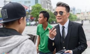 /thumb/thumb.php?src=images/stories/content/2019/04/26/42_1_dam-vinh-hung-kech-com-khi-tu-cho-minh-la-vung-dat-cam.jpg&w=300&h=180&zc=1&q=80&a=c