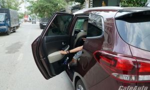 Từ chuyện đóng cửa xe đến phép lịch sự khi đi nhờ xe mà ít ai quan tâm