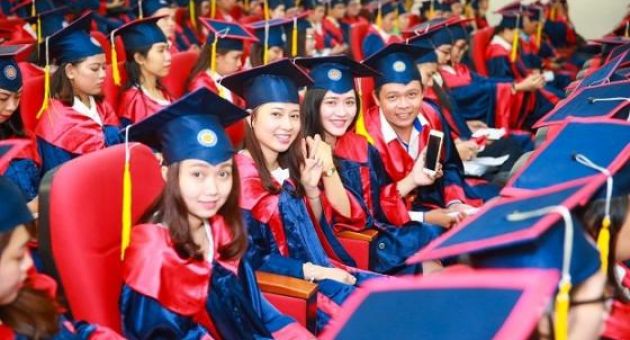 “Người Việt sĩ diện, khoe khoang, dễ chán nản khi gặp khó”