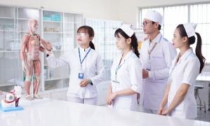 Séc sẽ tiếp nhận 4.000 điều dưỡng Việt Nam