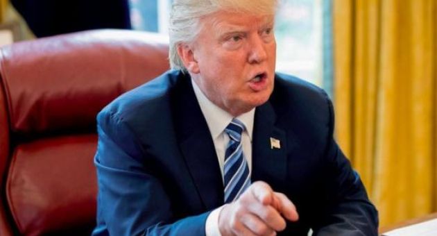 Ông Trump bất ngờ nổi cáu, mắng thẳng mặt phóng viên khi được hỏi điều liên...