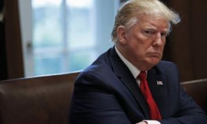 Ông Trump: “Thị trường Mỹ sẽ sụp đổ nếu tôi không tái đắc cử năm 2020”