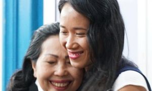 Khép lại hành trình gian nan sang Pháp đòi con của người phụ nữ Việt