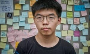 Hong Kong: Vì sao phe thân-Bắc Kinh đồn Joshua Wong là người 'gốc Việt'?