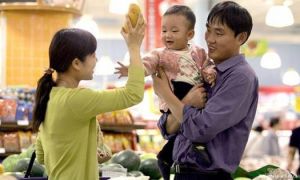 Cha mẹ Việt dạy con điều hay lẽ phải nhưng khi ra đường lại hay khôn vặt, lách...