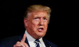 Tổng thống Trump từng muốn sử dụng vũ khí hạt nhân để đối phó với siêu bão