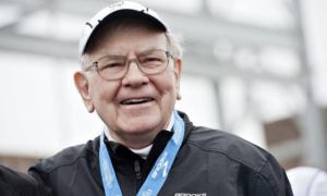 Warren Buffett: Muốn đi nhanh hãy đi một mình, muốn đi xa và tăng khả năng...
