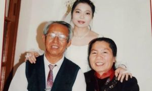 Cô gái Việt mất tích bí ẩn ở Úc, 5 năm sau tìm được gia đình nhờ cuốn sách cũ