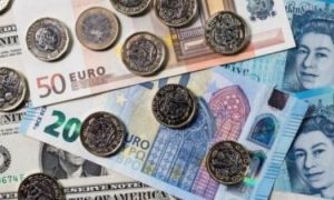 Đồng bảng Anh xuống giá mức thấp nhất trong ba năm vì Brexit