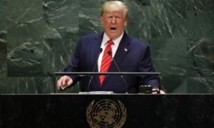 Tổng thống Trump vừa đánh vừa xoa Iran, chỉ trích Trung Quốc