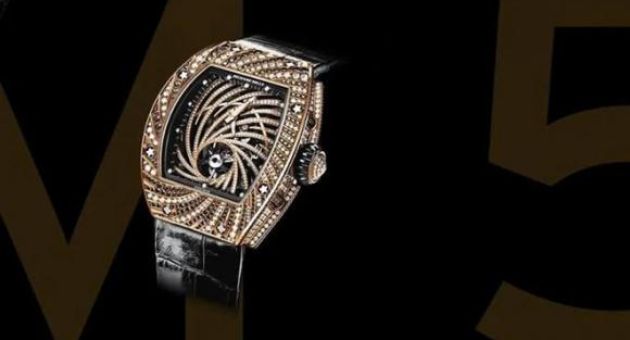 Giật đồng hồ 840.000 USD ở Paris, tên cướp bị rơi điện thoại