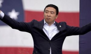 Andrew Yang đã trở thành ứng viên gốc Á đầu tiên tranh cử Tổng thống Mỹ như...