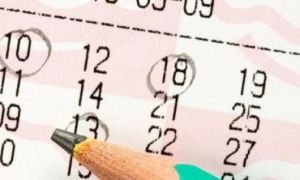 Đi điều trị ung thư, người đàn ông Mỹ mua vé số trúng 200.000 USD