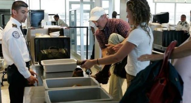 Đi du lịch, du khách hãy cẩn thận với những trò lừa đảo này