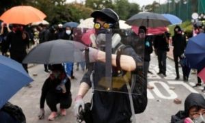 Biểu tình ở Hong Kong: Trường học đóng cửa do lo ngại về an toàn