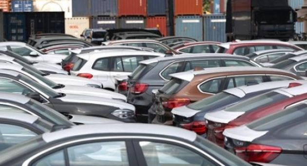 Câu chuyện về những chiếc ô tô hàng hiệu và bệnh sĩ của người Việt