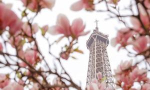 Căn hộ bí mật trên đỉnh tháp Eiffel
