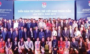 Tri thức trẻ kiều bào “hiến kế” với Quê hương