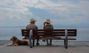 Vất vả nửa đời, sau tuổi 50 nhất định phải sống vì chính mình