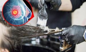 Thuốc nhuộm tóc, duỗi tóc làm tăng nguy cơ mắc ung thư vú
