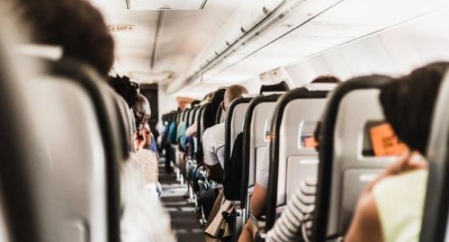 Tiếp viên hàng không tiết lộ chỗ ngồi tốt nhất cho trẻ trên máy bay