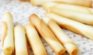 Cách làm bánh quế giòn tan bằng chảo chống dính đơn giản tại nhà