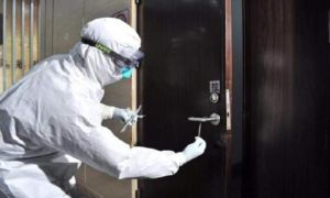Phát hiện virus corona trên tay nắm cửa ở nhà một bệnh nhân
