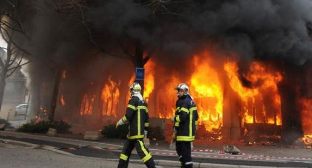 Hỏa hoạn nghiêm trọng tại Pháp khiến nhiều người thương vong