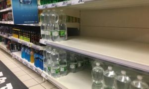 “Cơn sốt” mua sắm đồ tích trữ phòng dịch Covid-19 của người dân Séc