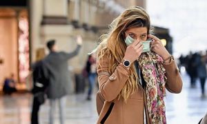 Số ca nhiễm Covid-19 tăng lên 100, Pháp cấm mọi sự kiện tụ họp hơn 5.000 người