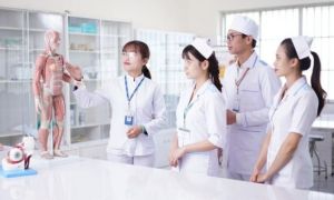 Gia hạn tiếp nhận ứng viên điều dưỡng sang Đức học tập và làm việc