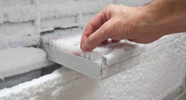 Đàn ông Mỹ đổ xô đi gửi tinh trùng vì sợ Covid-19