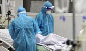 Mang thai tháng cuối vẫn chăm sóc bệnh nhân nhiễm Covid-19, nữ y tá bị lây...