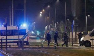 Bạo loạn ở Paris giữa lệnh phong tỏa