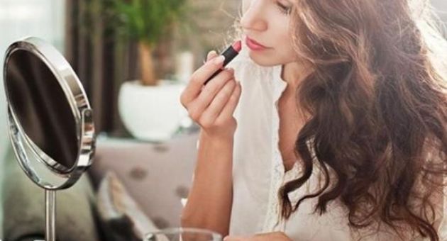 Dụng cụ làm đẹp phụ nữ nào cũng nên có