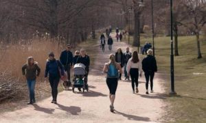 Phương pháp chống dịch khác lạ của Thuỵ Điển