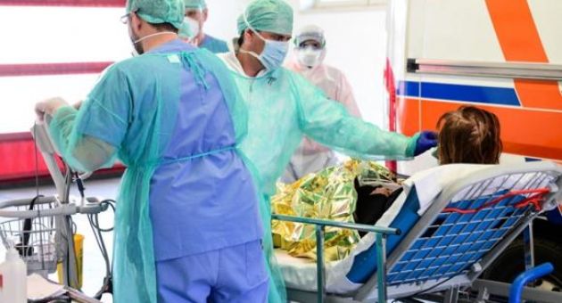 Nước có tỉ lệ y bác sĩ mắc COVID-19 cao nhất thế giới